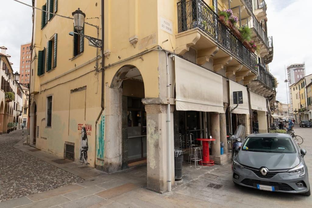 Enjoy Home - Appartamento Orologio, Piazza Dei Signori Padova Luaran gambar